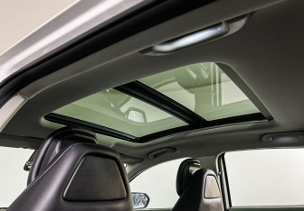 Подержанный автомобиль Changan Lamore 2023 года (16 фото)