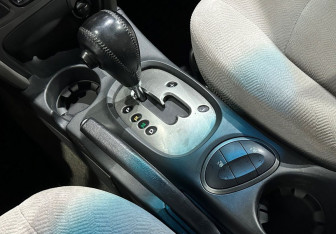 Подержанный автомобиль Hyundai Santa Fe 2008 года (14 фото)