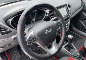 Подержанный автомобиль LADA (ВАЗ) Vesta Sedan 2019 года (11 фото)