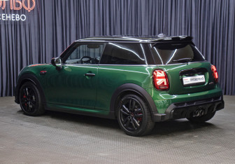 Подержанный автомобиль MINI Hatch 2021 года (7 фото)