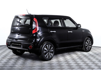 Подержанный автомобиль Kia Soul 2017 года (5 фото)