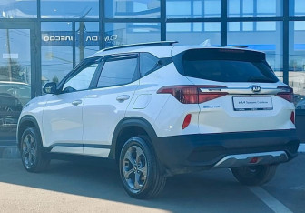 Подержанный автомобиль Kia Seltos 2021 года (7 фото)