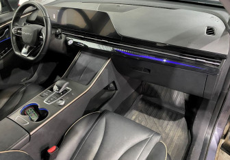 Подержанный автомобиль Omoda C5 2022 года (9 фото)