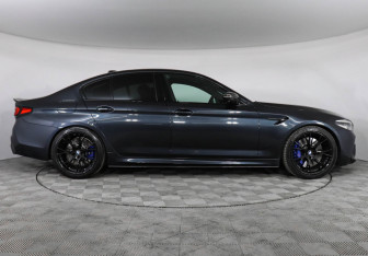 Подержанный автомобиль BMW M5 Sedan 2019 года (6 фото)