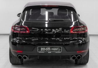 Подержанный автомобиль Porsche Macan 2015 года (6 фото)