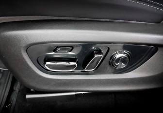 Подержанный автомобиль GAC GS8 2025 года (20 фото)