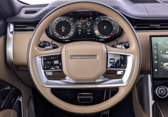 Подержанный автомобиль Land Rover Range Rover 2023 года (22 фото)