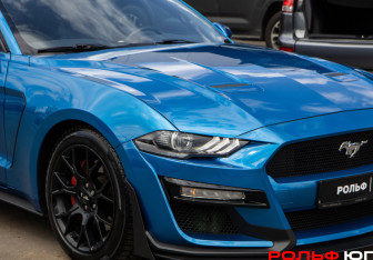 Подержанный автомобиль Ford Mustang Coupe 2019 года (19 фото)