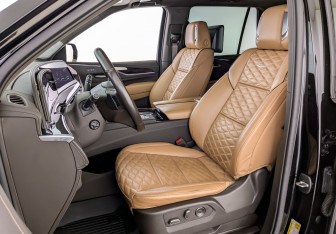 Подержанный автомобиль Cadillac Escalade Suv 2021 года (21 фото)