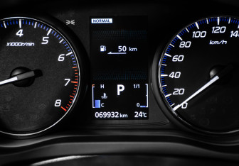 Подержанный автомобиль Mitsubishi Outlander 2021 года (10 фото)