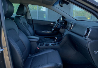 Подержанный автомобиль Kia Sportage 2017 года (24 фото)