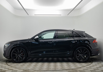 Подержанный автомобиль Audi SQ8 2023 года (8 фото)