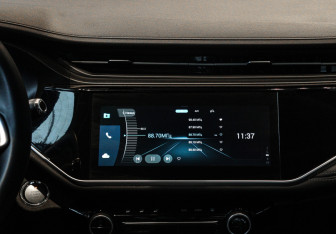 Подержанный автомобиль Omoda S5 2024 года (9 фото)