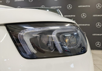 Подержанный автомобиль Mercedes-Benz GLE 2022 года (11 фото)