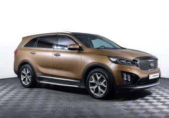 Подержанный автомобиль Kia Sorento 2017 года (3 фото)