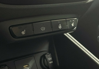 Подержанный автомобиль Hyundai Solaris Sedan 2022 года (11 фото)