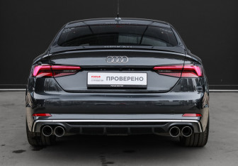 Подержанный автомобиль Audi A5 Liftback 2018 года (5 фото)