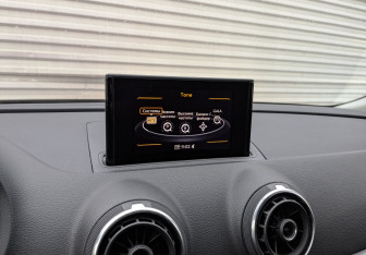 Подержанный автомобиль Audi A3 Hatchback 2013 года (15 фото)