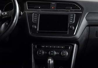 Подержанный автомобиль Volkswagen Tiguan 2017 года (13 фото)