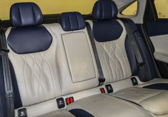 Подержанный автомобиль Chery Arrizo 8 2023 года (15 фото)