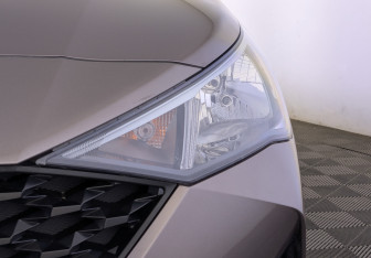 Подержанный автомобиль Hyundai Solaris Sedan 2021 года (11 фото)