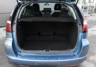 Подержанный автомобиль Citroen C4 Picasso 2012 года (7 фото)