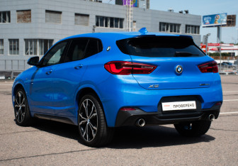 Подержанный автомобиль BMW X2 2019 года (6 фото)