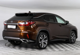 Подержанный автомобиль Lexus RX 2018 года (5 фото)