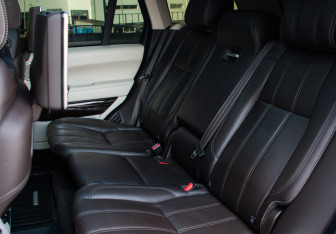 Подержанный автомобиль Land Rover Range Rover 2017 года (12 фото)