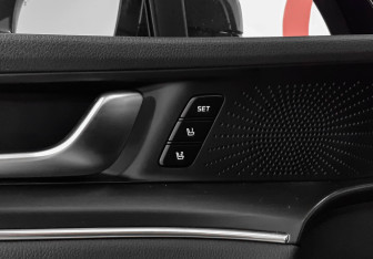 Подержанный автомобиль Kia K5 2021 года (19 фото)