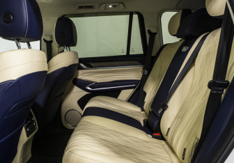 Подержанный автомобиль Tank 500 2023 года (14 фото)