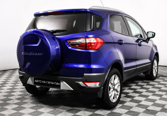 Подержанный автомобиль Ford EcoSport 2015 года (3 фото)