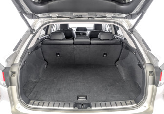 Подержанный автомобиль Lexus RX 2019 года (10 фото)