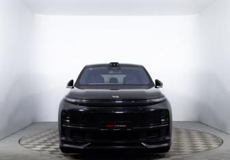 Подержанный автомобиль LiXiang L7 2023 года (2 фото)