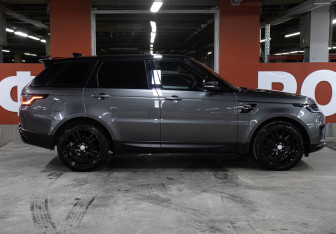 Подержанный автомобиль Land Rover Range Rover Sport 2018 года (4 фото)