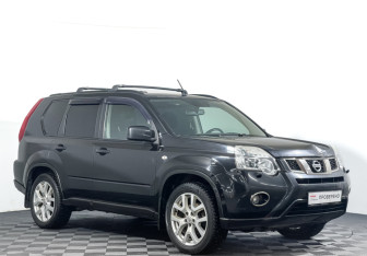 Подержанный автомобиль Nissan X-Trail 2011 года (3 фото)