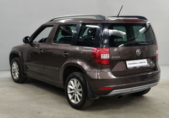 Подержанный автомобиль Skoda Yeti 2014 года (7 фото)