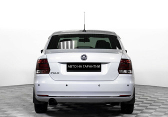 Подержанный автомобиль Volkswagen Polo Sedan 2019 года (4 фото)