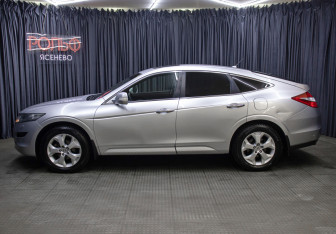 Подержанный автомобиль Honda Crosstour 2011 года (8 фото)