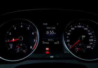 Подержанный автомобиль Volkswagen Passat Sedan 2017 года (11 фото)