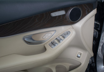 Подержанный автомобиль Mercedes-Benz GLC Coupe 2019 года (15 фото)