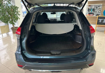 Подержанный автомобиль Nissan X-Trail 2019 года (25 фото)