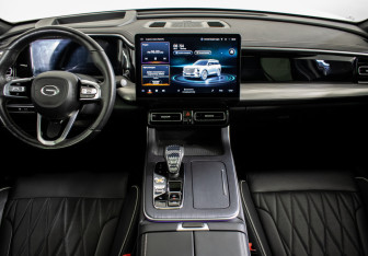 Подержанный автомобиль GAC GS8 2024 года (10 фото)