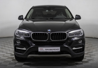 Подержанный автомобиль BMW X6 2016 года (2 фото)