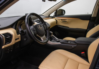 Подержанный автомобиль Lexus NX 2015 года (9 фото)