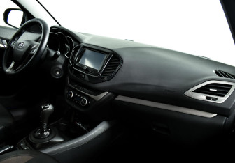 Подержанный автомобиль LADA (ВАЗ) Vesta Sedan 2017 года (7 фото)