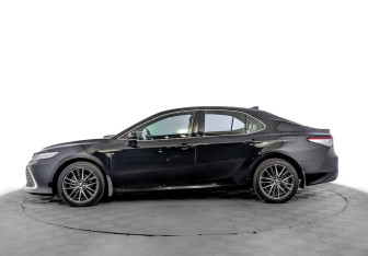 Подержанный автомобиль Toyota Camry Sedan 2021 года (8 фото)