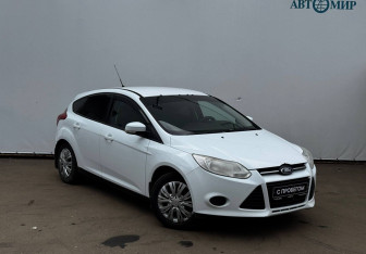 Подержанный автомобиль Ford Focus Hatchback 2013 года (3 фото)
