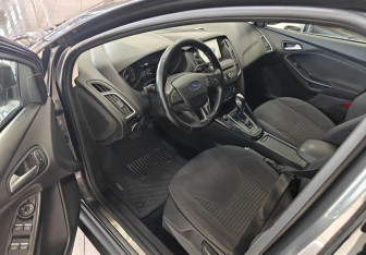 Подержанный автомобиль Ford Focus Wagon 2016 года (11 фото)