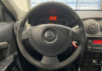 Подержанный автомобиль Nissan Almera Sedan 2016 года (16 фото)